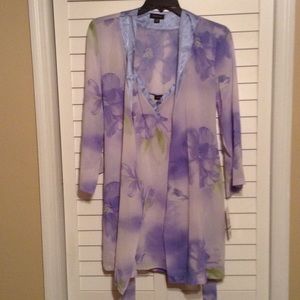 NWT Beautiful night gown with matching robe